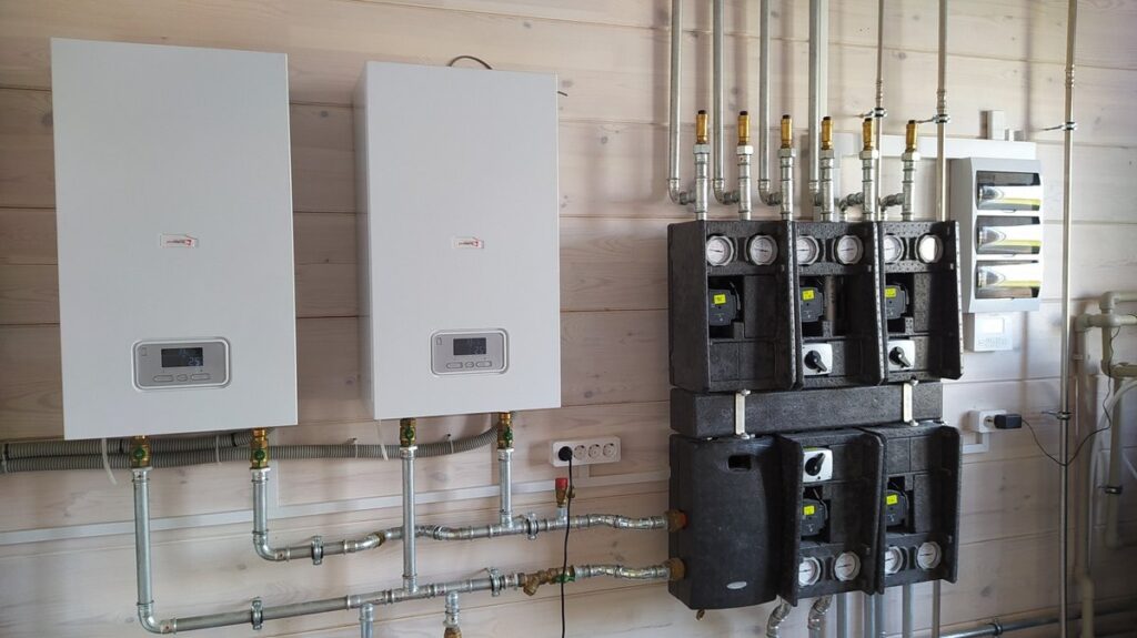 Контроллер Zont H2000+PRO v2 в котельной.